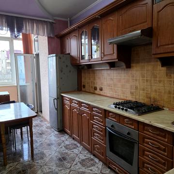 Кардинала Любомира Гузара вул., 15а