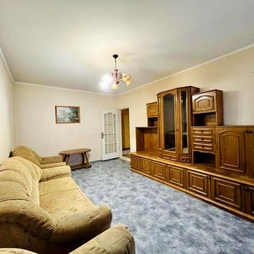 Продаю 3-кімнатну квартиру на пр. Центральному