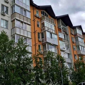 Черкаська вул., 10