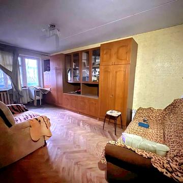 Квартира на 12 Квартале. Однушка.