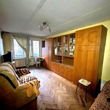 Квартира на 12 Квартале. Однушка.