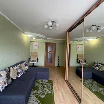 Продаж 2 кімнатної квартири Малий ринок