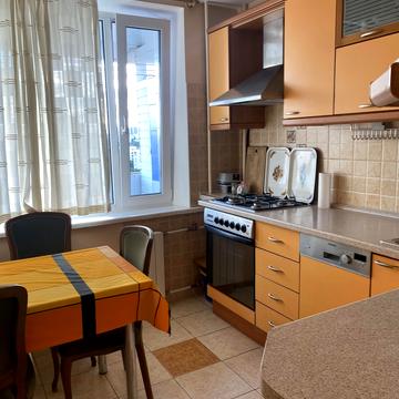 Виставкова вул. (Полковника Потєхіна), 2