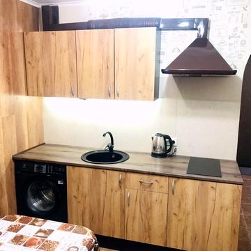 Голосіївський просп. (40-річчя Жовтня), 7