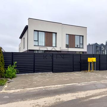 Райдужна вул., 36