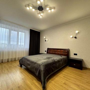 Оренда просторої 1 к квартири 58 квадратів , на Поділлі