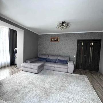 Василя Стуса вул., 42