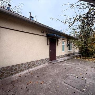 Гончарова вул., 10