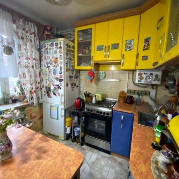 Продаж 3-кімннатна, ЦЕНТР