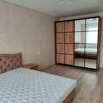 Здам сучасну студію на 5-му Гірницькому