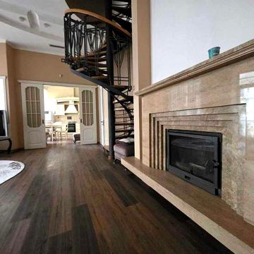 Двухуровневая квартира с камином террасой Центр пл Екатерининская