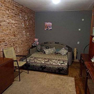 Продам 2к квартиру на Титова- Янгеля