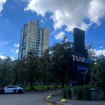 Печерськ, вул. Старонаводницька 4,  95/41/10, 3 кімн,10/18ц, 125000 уе