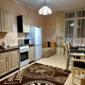 Воскресенська вул., 14-Д