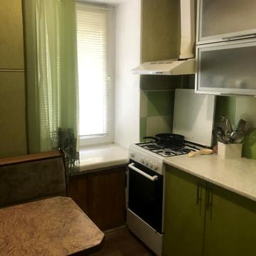 Юності просп., 35