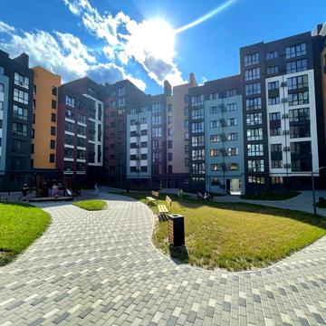 Студентська вул., 93з