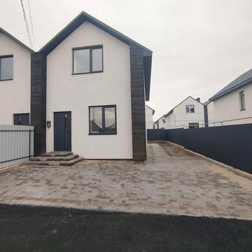 Продаж 2-поверхового дуплекса