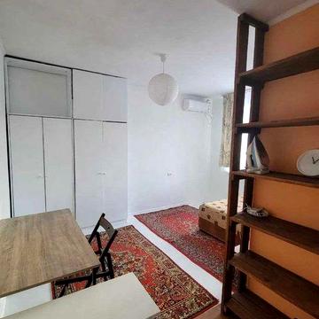 Продаж 1-кімнатної квартири пр. Перемоги. Цегла