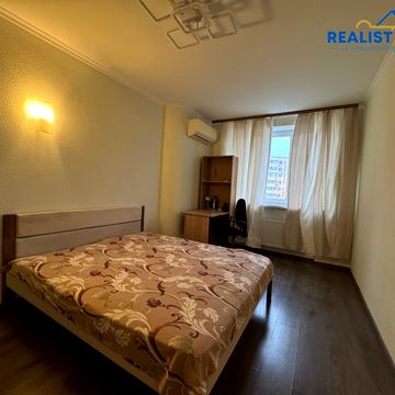 Миру вул., 36