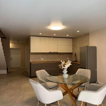 Центральна вул.