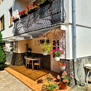 Здається в оренду Будинок у зеленому р-ні неподалік від гот Європа