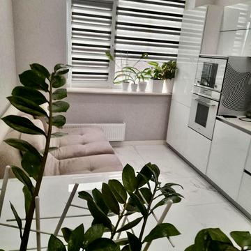 Перлинна вул., 1а