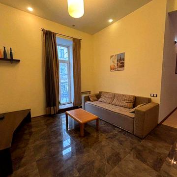 Оренда на вул. Костьольна 6, Хрещатик 2 хвилини, Майдан незалежності