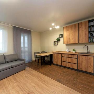 Современная квартира с балконом и панорамным видом