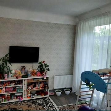 Продам 3-х кімнатну квартиру в Таромському