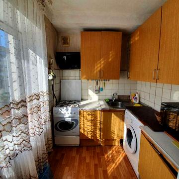 Теремки  метро, вул. Метро-логічна 14-А, парк Феофанія