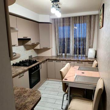 Продаж  2 ох кімнатної квартири