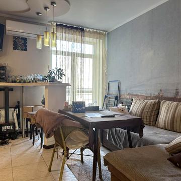 Академіка Андрія Сахарова вул., 82