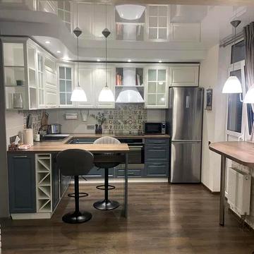 Воскресенська вул., 18-Б