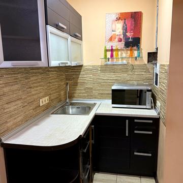 Привокзальна вул., 10/1