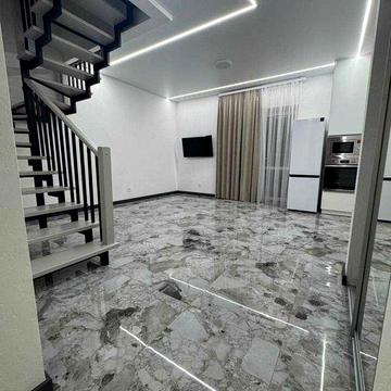 Оренда таунхаусу на перемичці. Провулок Весняний