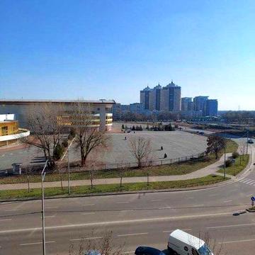 Оренда 3 кімн. квартири вул Микільсько-Слобідська 4В метро Лівобережна