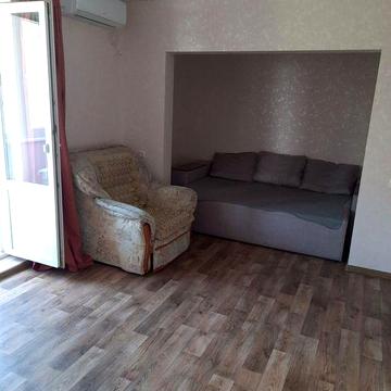 Здам 1 кімн.кв.Малий ринок 4/9 Фортечна 7000 грв.