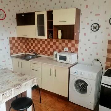 Трикімнатний будинок,окремий з парковкою для авто