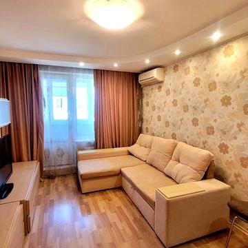 Сдаю реальную 1-к.кв, метро Студенческая,  Ак.Павлова,132