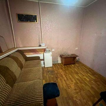 Продам Гостинку   С Балконом