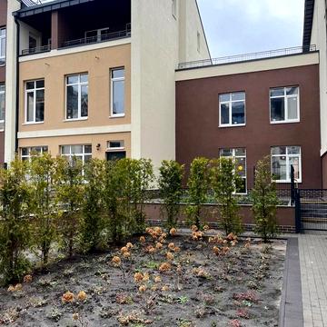 Злагоди вул., 38