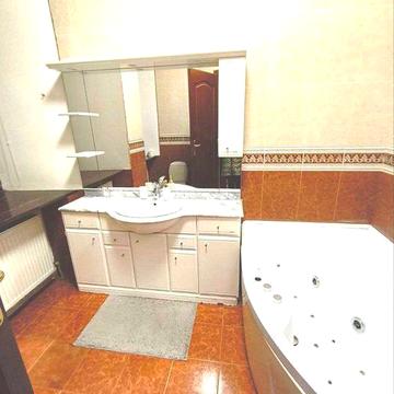 Сдам шикарную квартиру недалеко от музкомедии с паркоместами