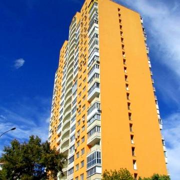 Продається квартира на Ужвій 12