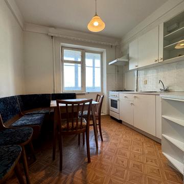 Рилєєва вул., 7/11