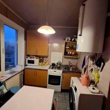 Оболонський просп., 14-Б