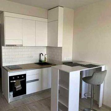 Оренда квартири-студії на вул. Феодосійська