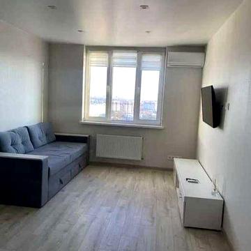 Оренда квартири-студії на вул. Феодосійська