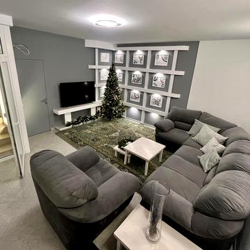 Нижній Вал вул., 27-29