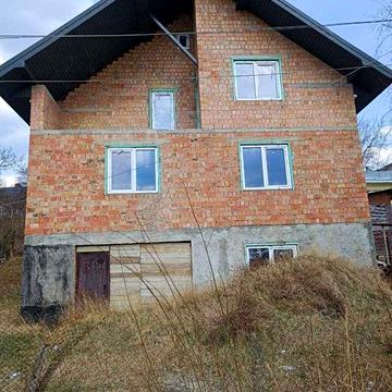 Будинок 280 м\2 + 7 соток для IT компанії в центрі Чернівці