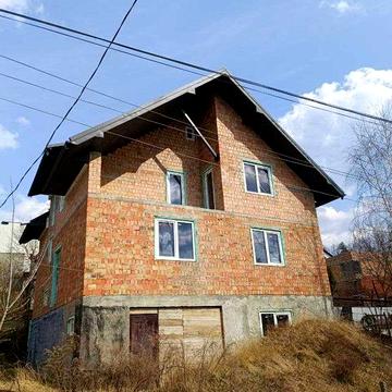 Будинок 280 м\2 + 7 соток для IT компанії в центрі Чернівці